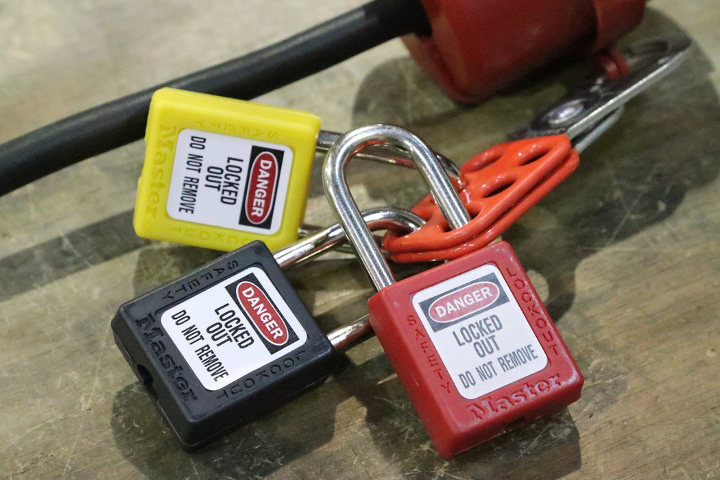 Master Lock 410COV Padlock with Plastic Cover 1-1/2in (38mm) wide-Master Lock-MasterLocks.com